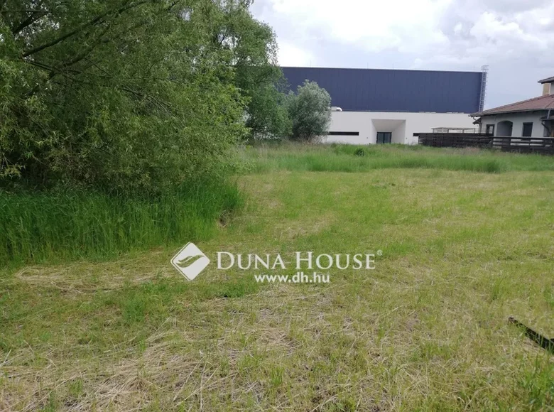 Parcelas 1 372 m² Monor, Hungría