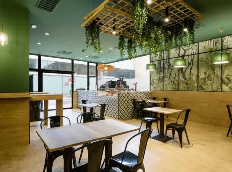 Propriété commerciale 80 m² à Tbilissi, Géorgie