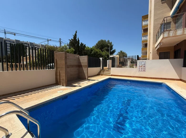Apartamento 2 habitaciones 54 m² Torrevieja, Španjolska