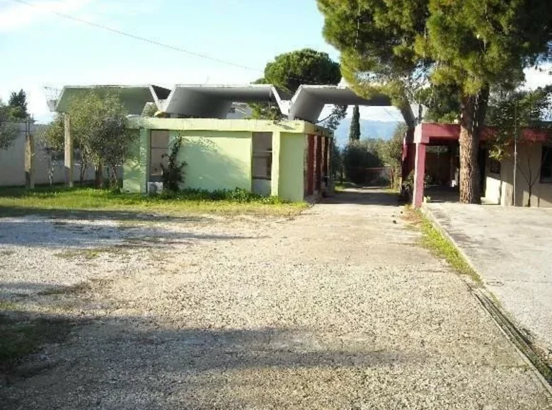 Hôtel 5 746 m² à Municipality of Patras, Grèce