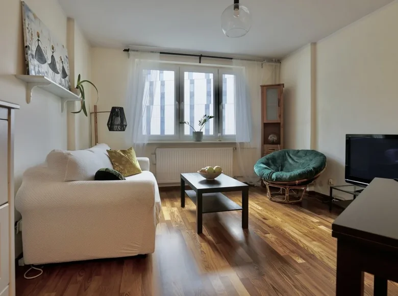 2 room apartment 35 m² in Warsaw, Poland