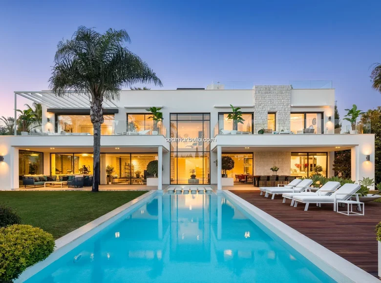 Villa de 4 dormitorios  Artola, Španjolska