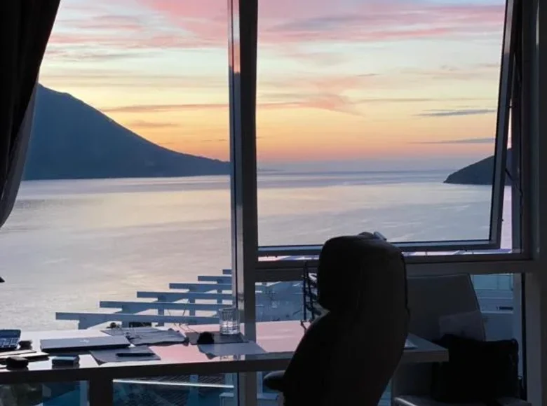 Wohnung 2 Schlafzimmer 77 m² Budva, Montenegro