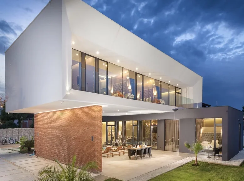 Casa 4 habitaciones 275 m² Opcina Liznjan, Croacia