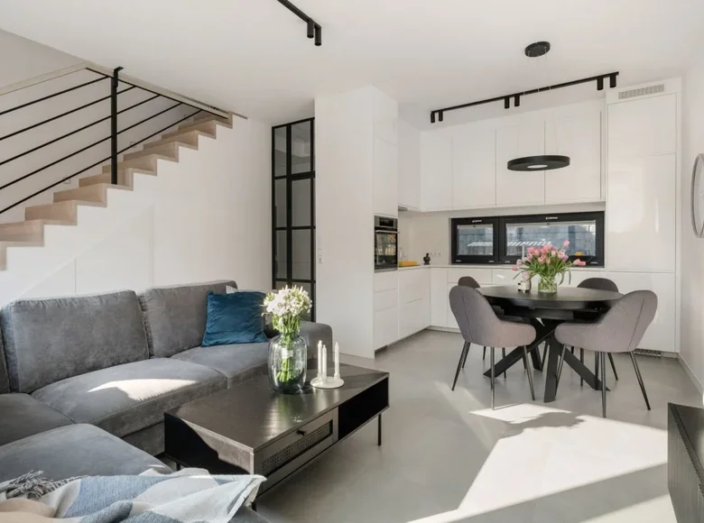 Дом 5 комнат 144 м² Варшава, Польша