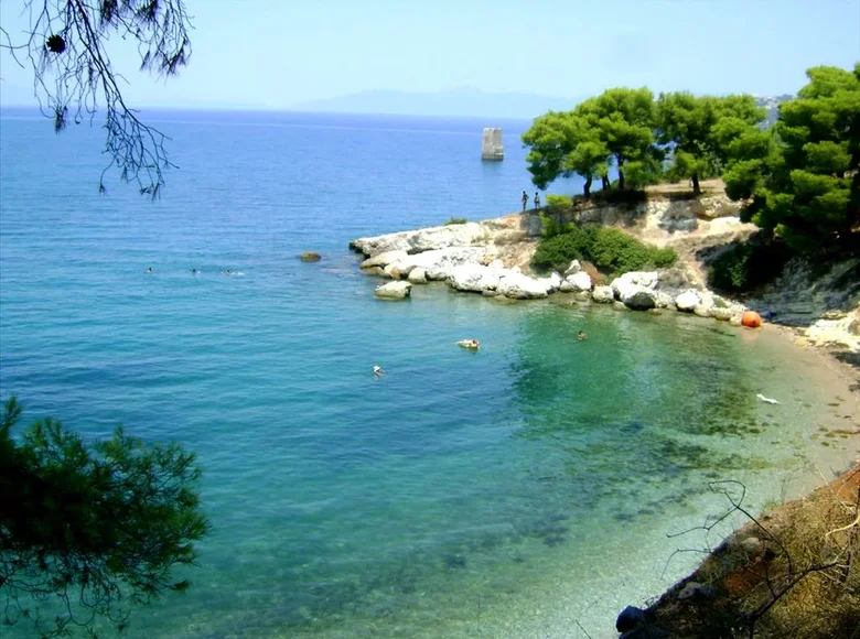 Land 1 room  Lokroi Municipality, Greece