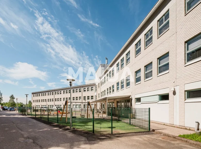 Office 697 m² in Helsinki sub-region, Finland