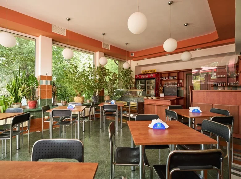 Gewerbefläche 437 m² Lomianki, Polen