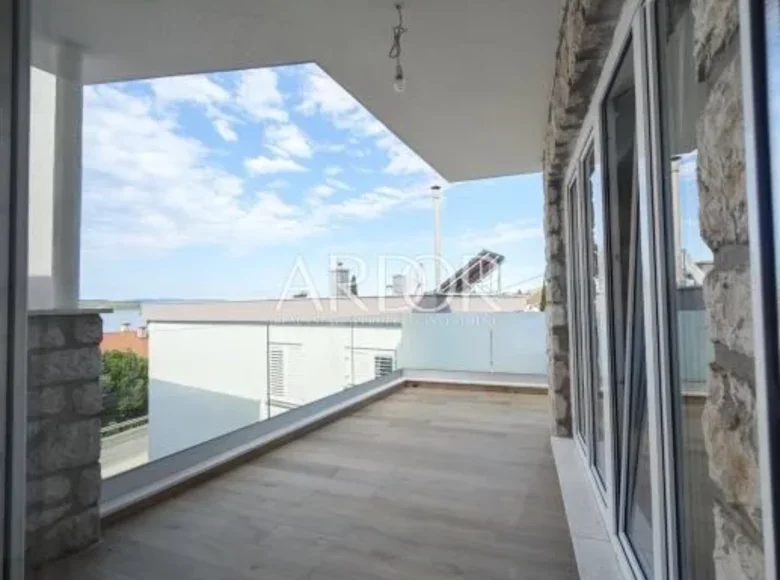 2 bedroom apartment 120 m² Crikvenica, Croatia