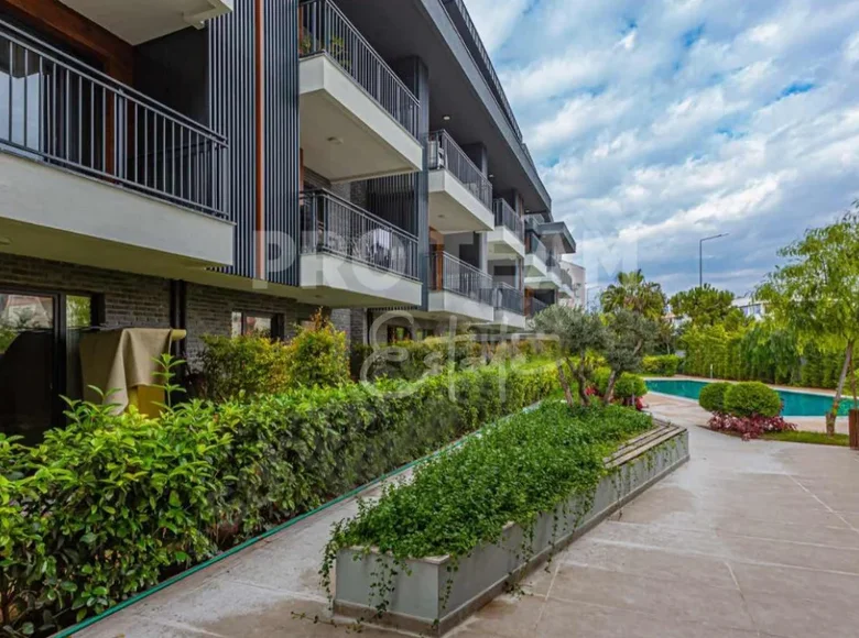 2 bedroom penthouse 85 m² Muratpasa, Turkey