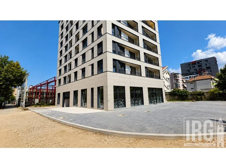 Gewerbefläche 97 m² in Tirana, Albanien