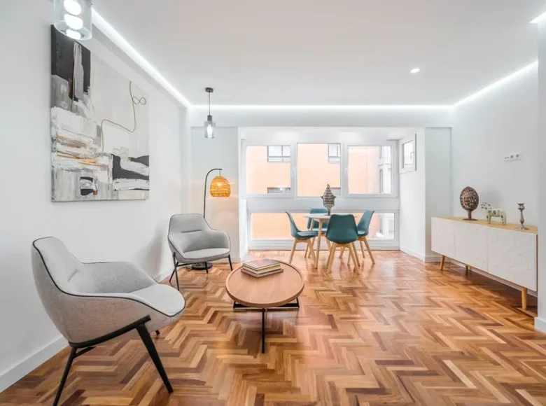 2 bedroom apartment 108 m² Madrid, Spain