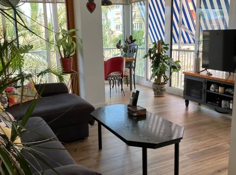 Apartamento 2 habitaciones 96 m² Alicante, Španjolska