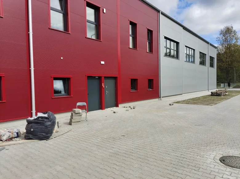 Commercial property 1 420 m² in Warsaw, Poland