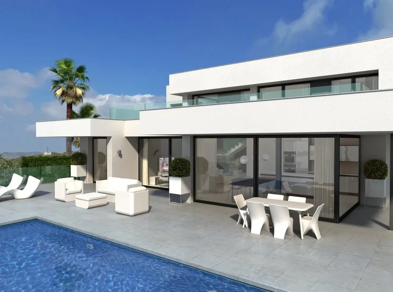 Villa de tres dormitorios 669 m² Španjolska, Španjolska
