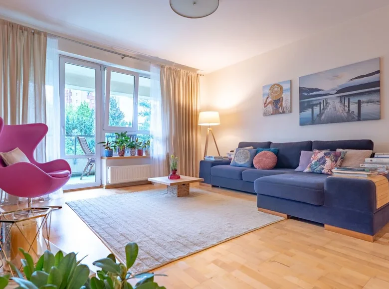 Mieszkanie 2 pokoi 69 m² Warszawa, Polska