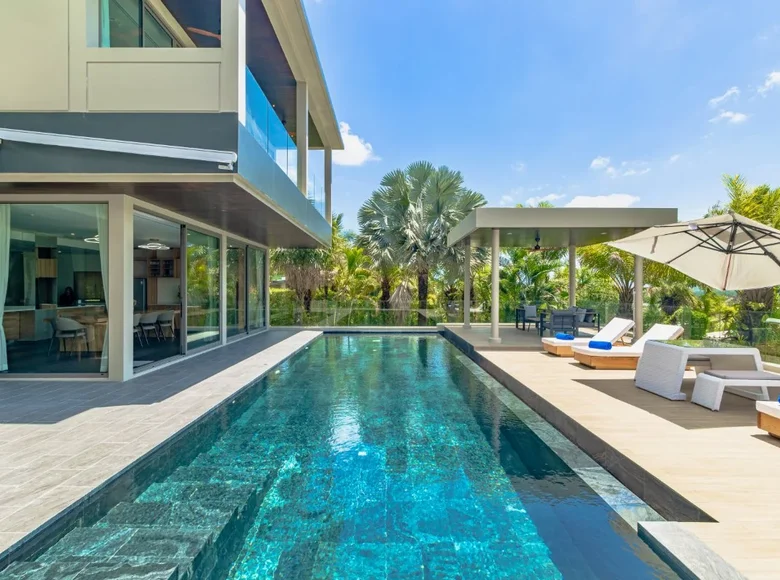 5 bedroom villa 801 m² Thep Krasatti, Thailand