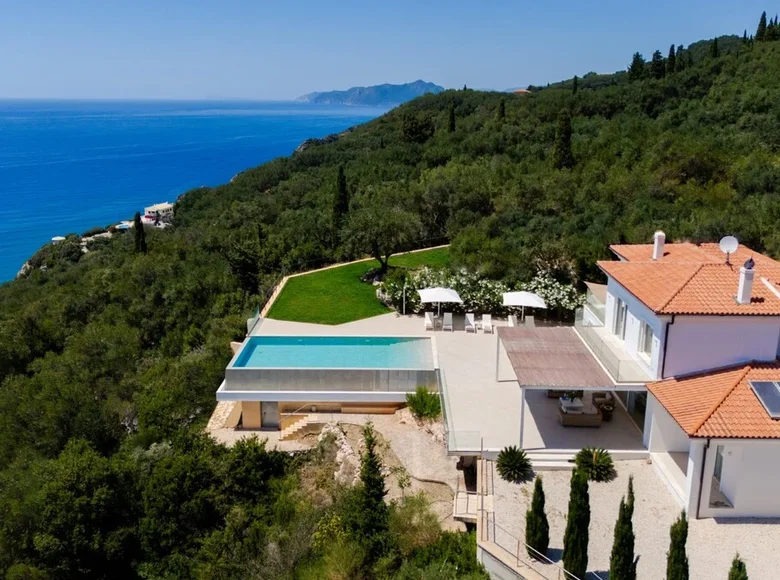 Villa de tres dormitorios 220 m² Pentati, Grecia