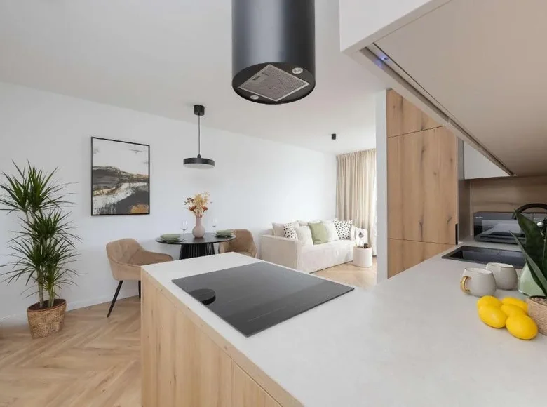 2 room apartment 33 m² Warsaw, Poland