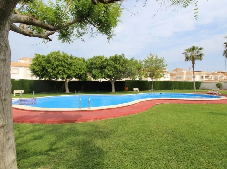 Таунхаус 2 спальни 58 м² Торревьеха, Испания