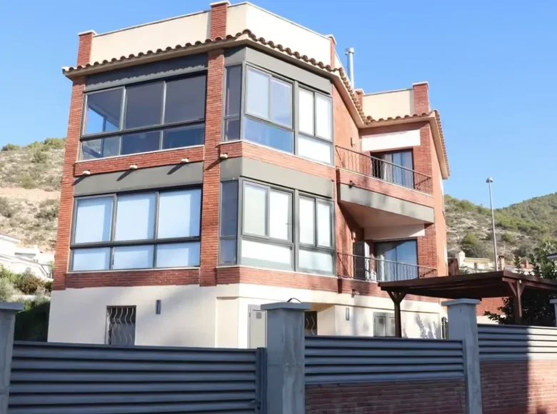 6-Schlafzimmer-Villa 267 m² Sitges, Spanien