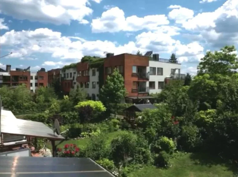 Квартира 2 спальни 100 м², Все страны