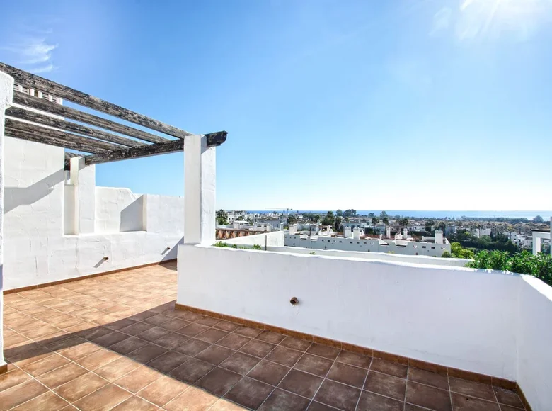 Mieszkanie 2 pokoi 110 m² Benalmadena, Hiszpania
