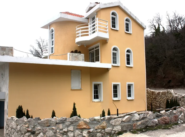 Villa de tres dormitorios 187 m² Markavicy, Belarús