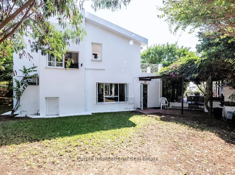 Villa de tres dormitorios 125 m² Paralimni, Chipre