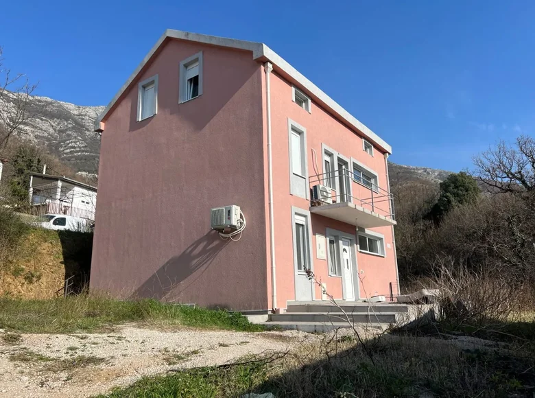 Дом 5 комнат 124 м² Zgrade, Черногория