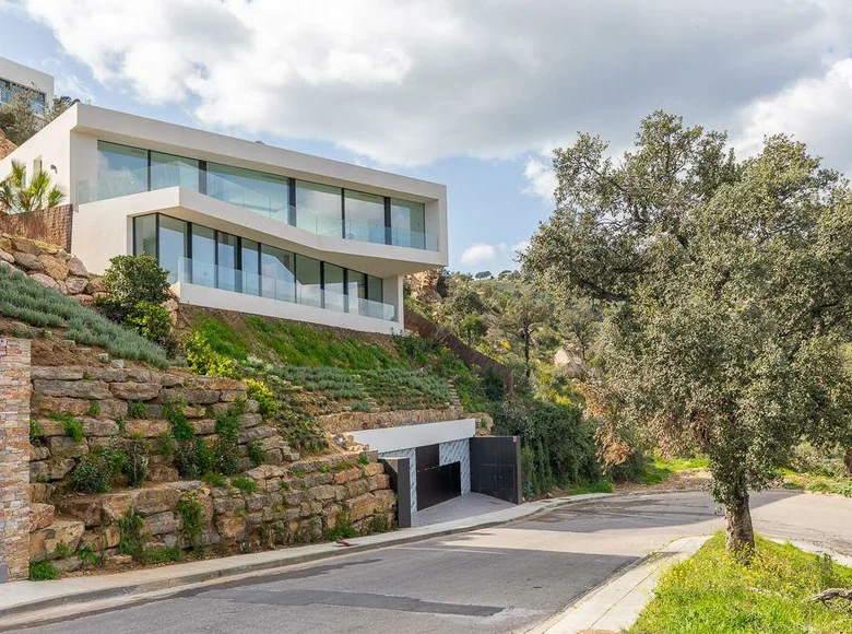 4-Schlafzimmer-Villa 350 m² Platja dAro, Spanien