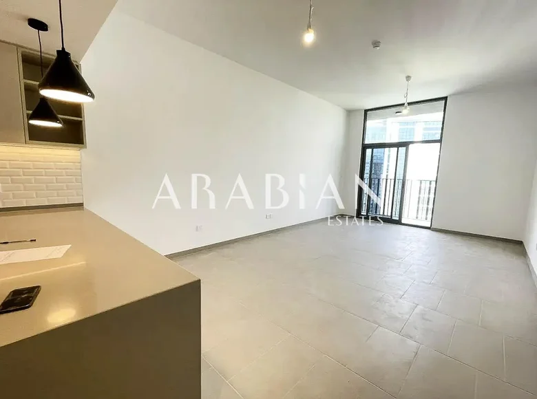 Квартира 1 комната 781 м² Дубай, ОАЭ