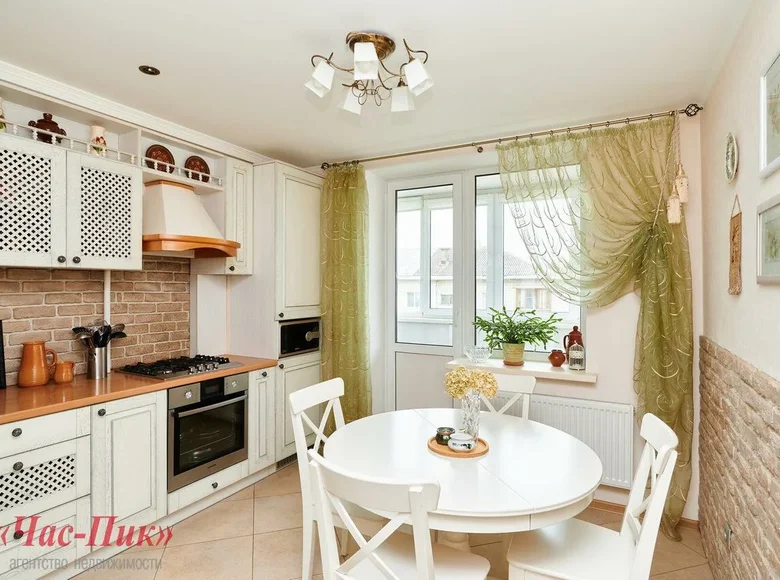 3 room apartment 104 m² Chaciezyna, Belarus