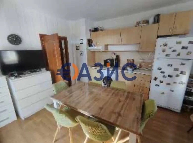 Mieszkanie 3 pokoi 65 m² Nesebyr, Bułgaria