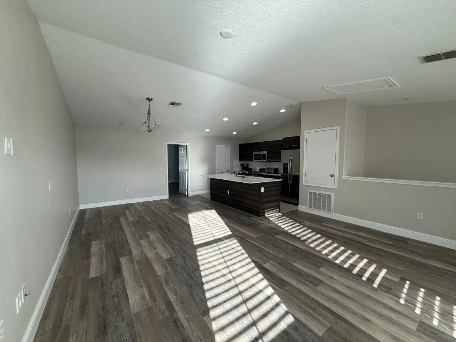 A Closer Look at This $289,000 Haines City Townhome
