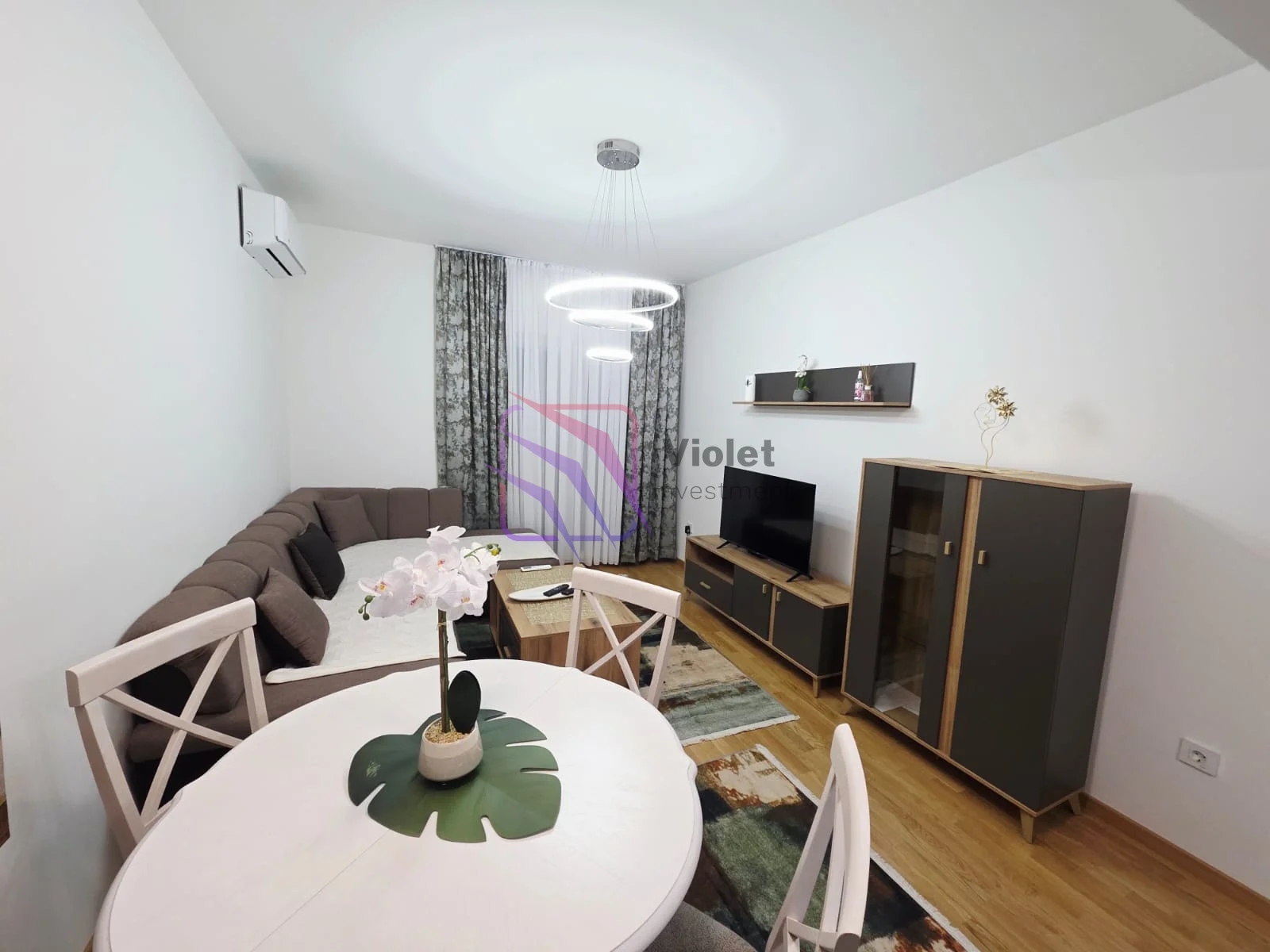 2 bedroom apartment