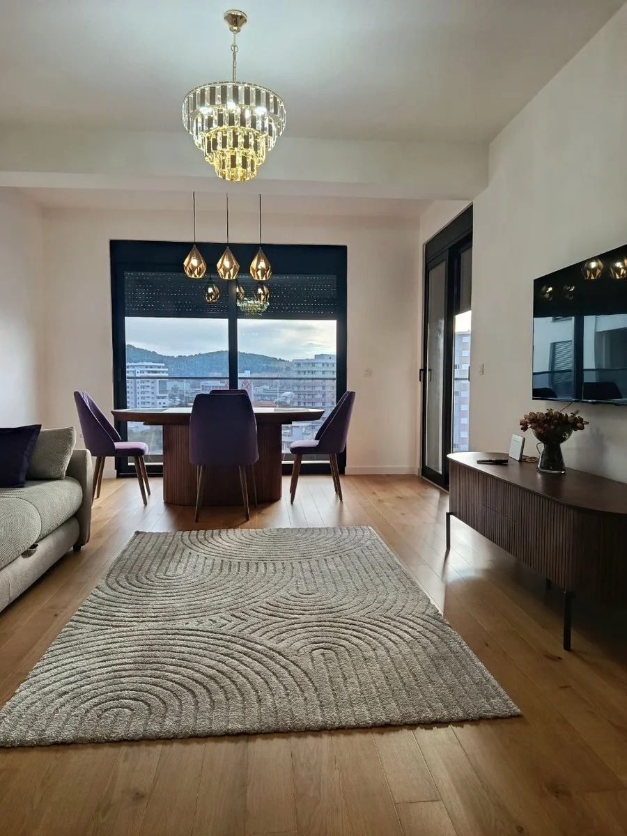 Butas, 93 m²