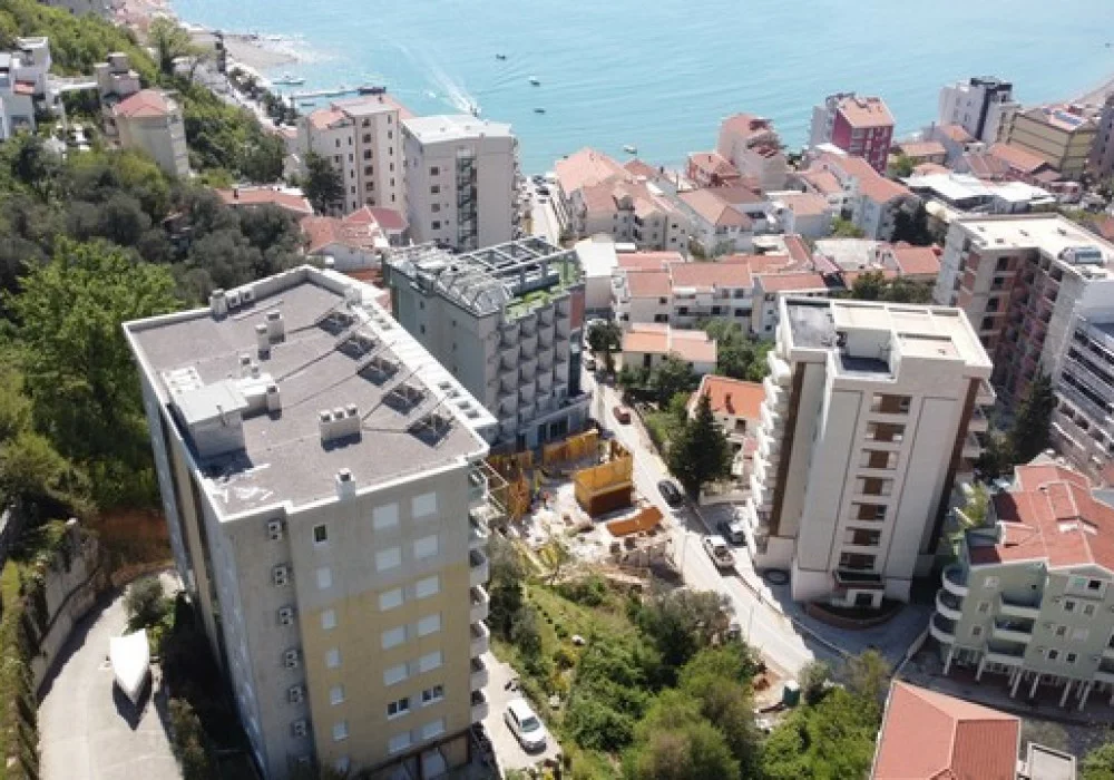 2 bedroom apartment