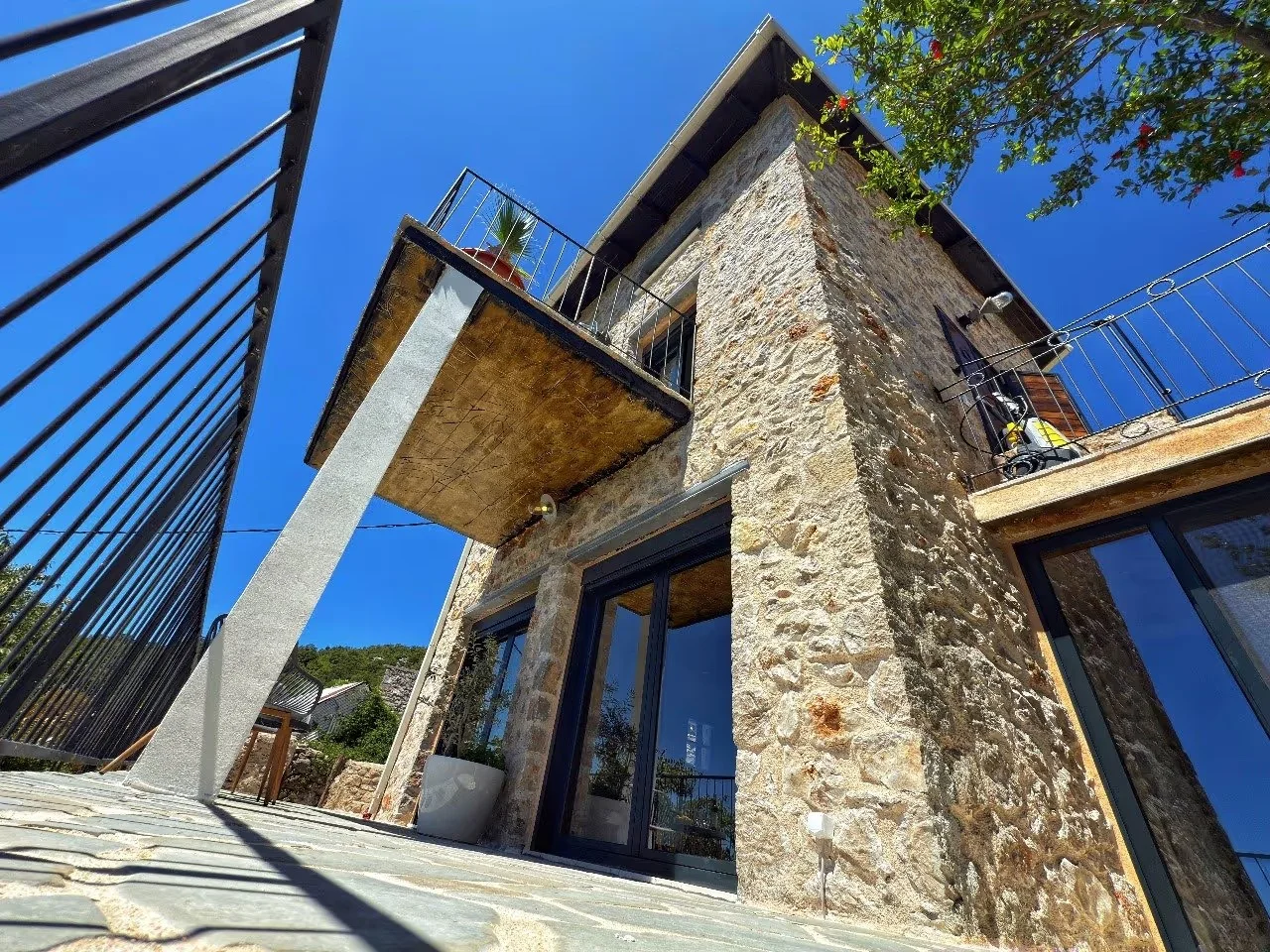 3 bedroom house 105 m² Petrovac, Montenegro - Lisää