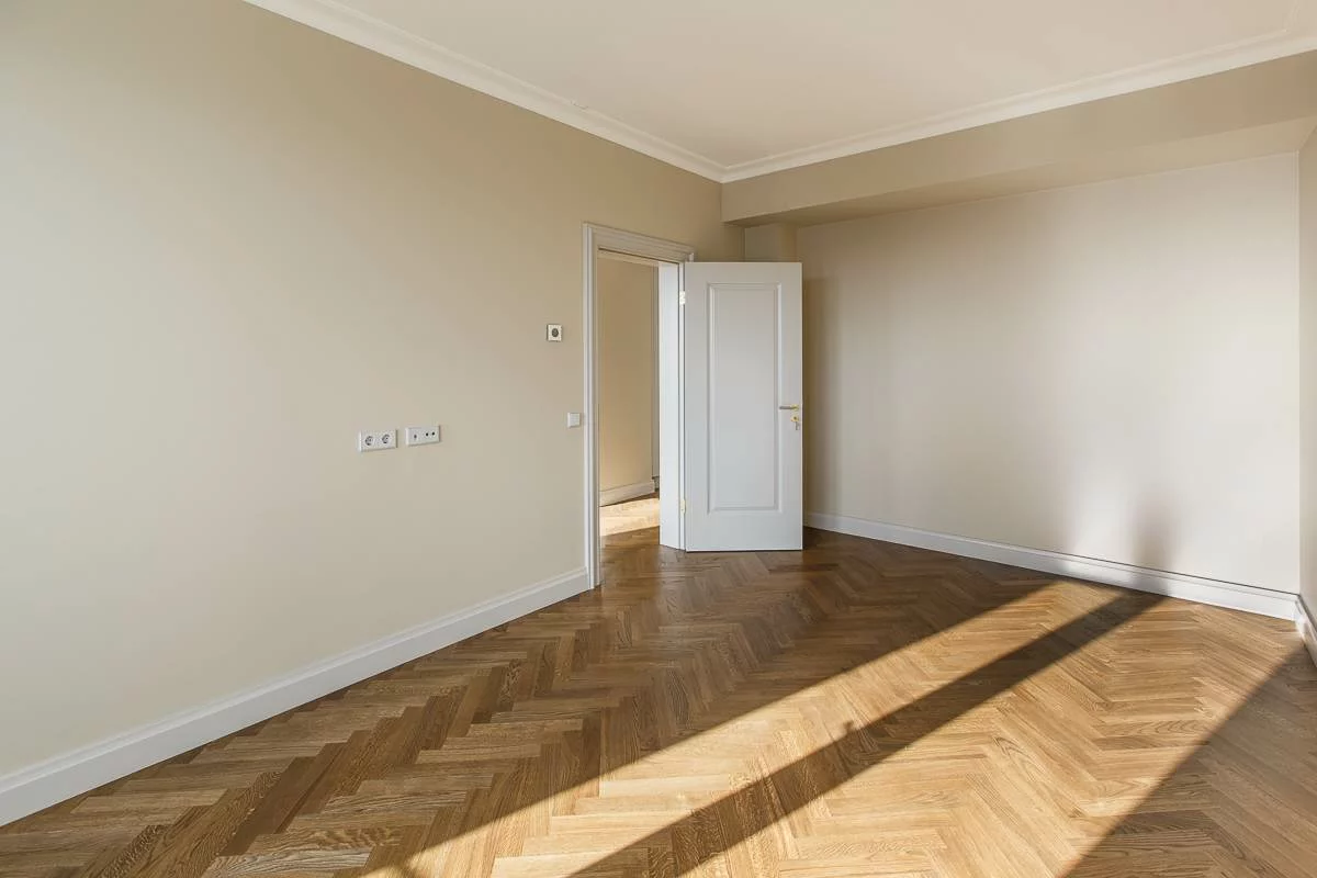 Dzīvoklis — Dzirnavu iela, 81 Elisabetta Franchi, Riga, Centrs