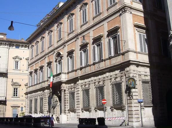Палаццо Грациоли в Риме