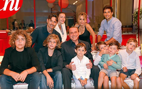 Берлускони с детьми и внуками