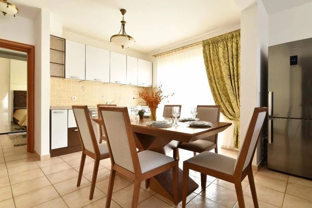 3 bedroom apartment