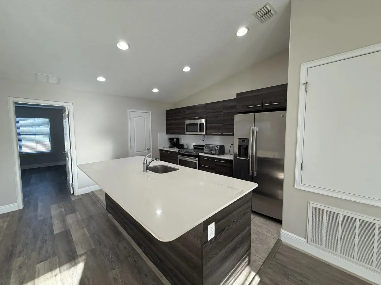 A Closer Look at This $289,000 Haines City Townhome