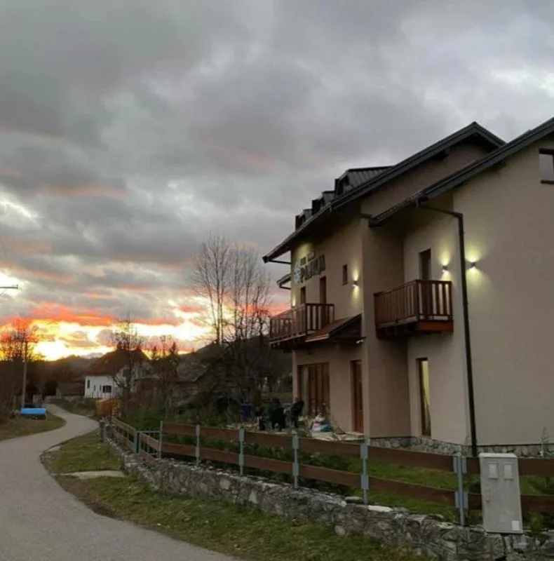 Hotel 300 m²