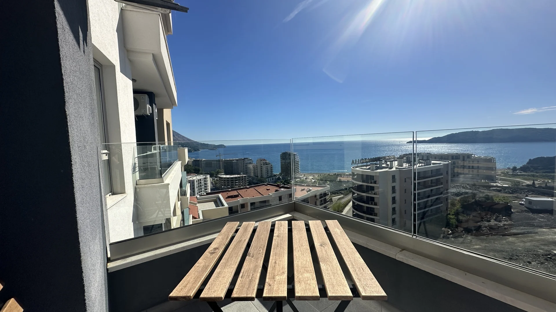 Condo 2 bedrooms