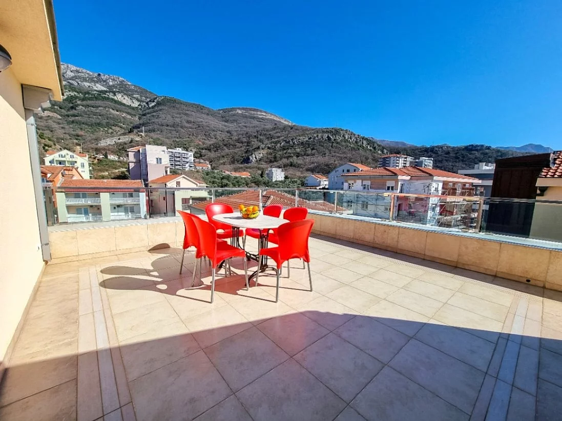 3 bedroom apartment