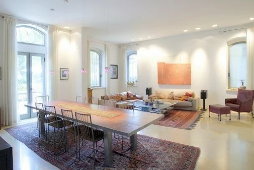 Dining room in an apartment in Jerusalem