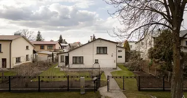 Casa 4 habitaciones en Jelgava, Letonia
