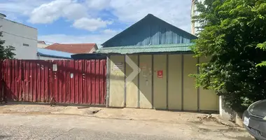 Участок земли в Sangkat Stueng Mean Chey 2, Камбоджа